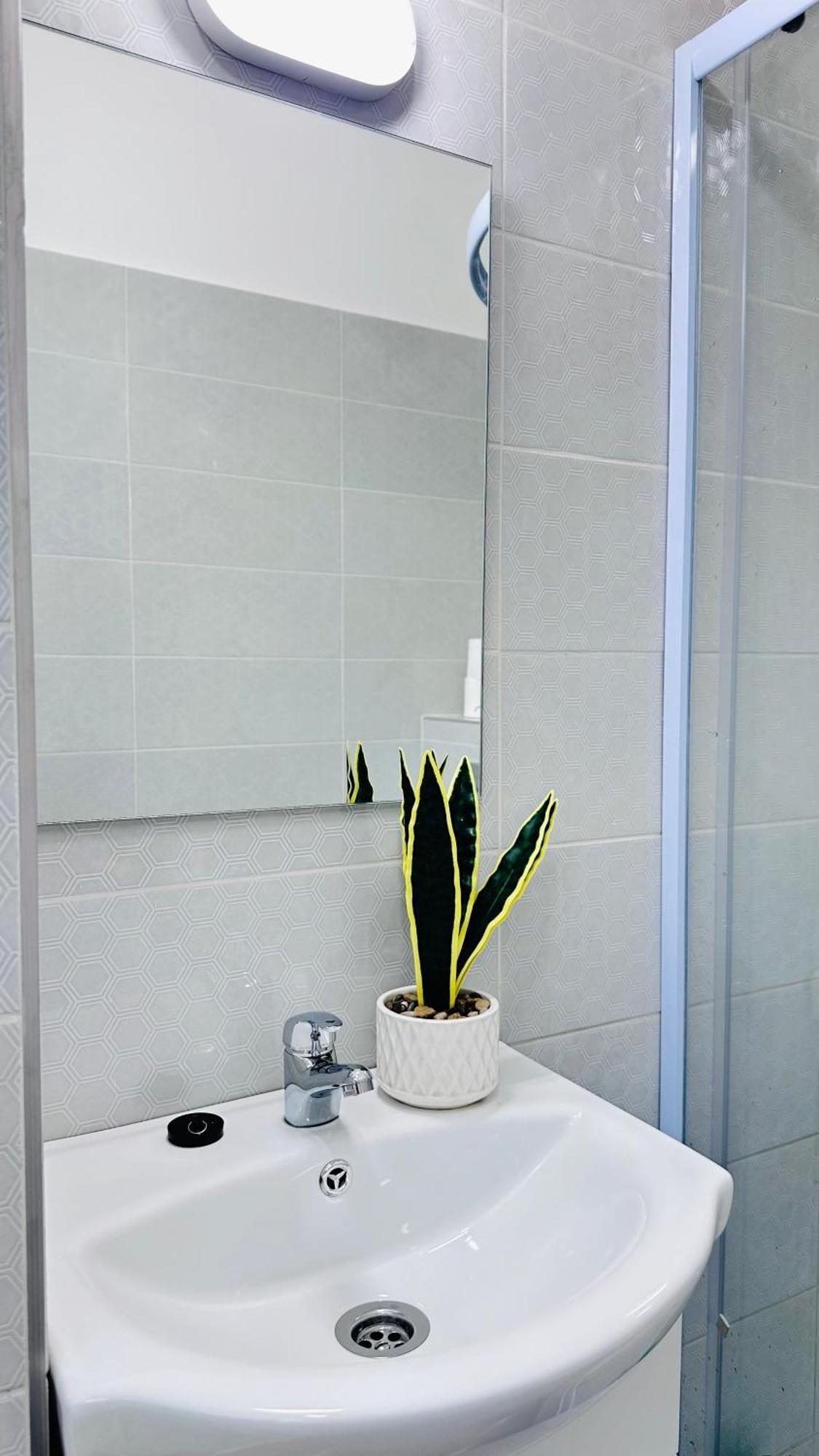 Ulloi-0 Apartment - 5Min To Corvin Negyed, Aldi Budapest Luaran gambar